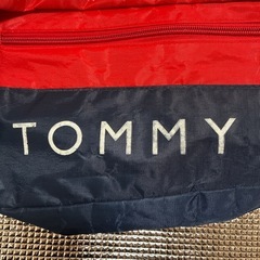 TOMMYボディバッグの画像