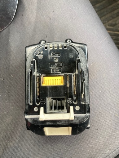 もう打ち切ります。希望でしたらご連絡お願い致しますマキタBL1860Bバッテリー急速充電対応