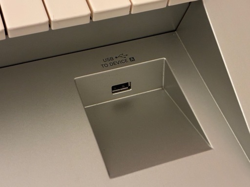 椅子付き　YAMAHA エレクトーン ELB-01 