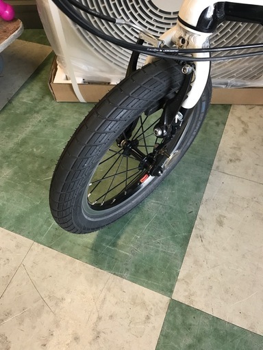 ジャングルジャングル貝塚店　ダホン　DAHON 折りたたみ自転車　K3 14インチ ホワイト　軽い　コンパクト　お洒落　貝塚市　泉佐野