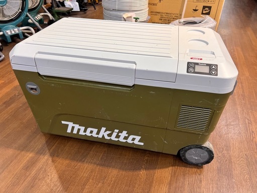 マキタ makita CW002G 充電式 保冷温庫 50L 中古 クーラーボックス アウトドア キャンプ レジャー 【10651113】