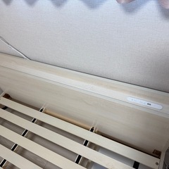 ダブルベッドの画像