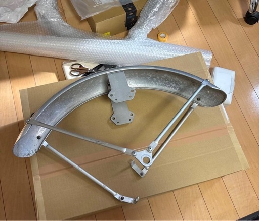 sr400　WM製のアルミフロントフェンダー