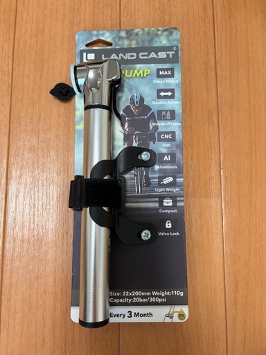 輪行袋・エンド金具・パナレーサーゲージ・SPECIALIZED＆LANDCASTポンプ一式