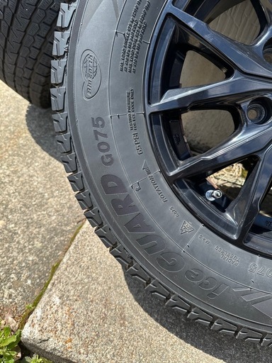 スタッドレス　195/80R15 LT ヨコハマ　4本セット