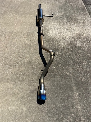 スズキエブリ　DA17V 車外
マフラー 