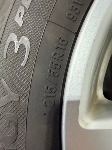 y34グロリア 純正アルミホイール 215/55R16
 新しめバリ溝！
