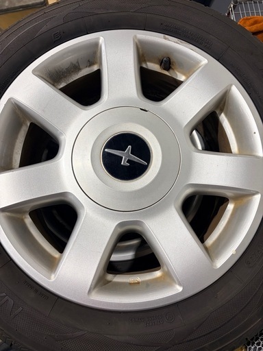 y34グロリア 純正アルミホイール 215/55R16
 新しめバリ溝！