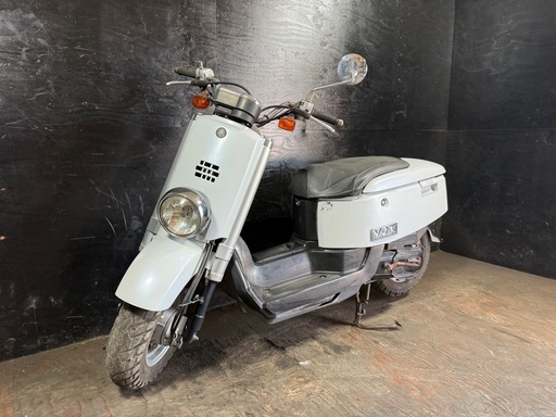 ★支払総額6.2万円★激安バイク続々入荷中！ とにかく安い！ ヤマハ VOX 白 SA31J おしゃれなVOX！ 車格大きい50cc！ 4ストインジェクション！ カスタムベースに♪