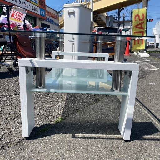 ?中古家具は朝霞市の当店へ‼️おしゃれガラステーブルセンター 