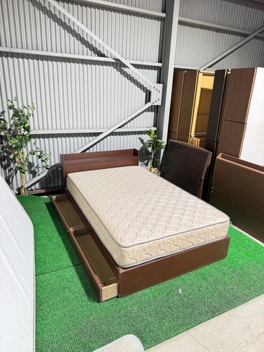 ?激安?❗️配送•設置?❗️収納付きセミダブルベッド　マットレスセット　コンセント付き