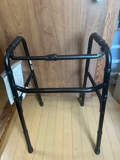 介護　歩行器