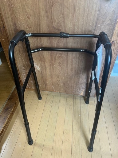 介護　歩行器