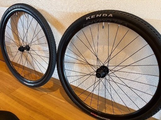 VELOMANNホイール　KENDAタイヤ付き