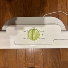 人感センサー付きセラミックヒーターの画像
