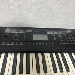 電子ピアノの画像