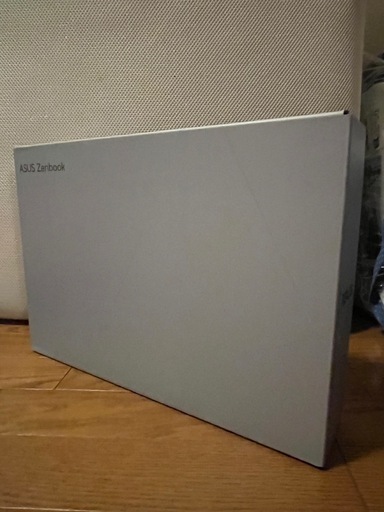 ノートパソコン　ASUS Zenbook 14 OLED (UX3405)