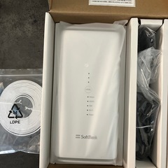 ソフトバンクエアーターミナル　2つの画像