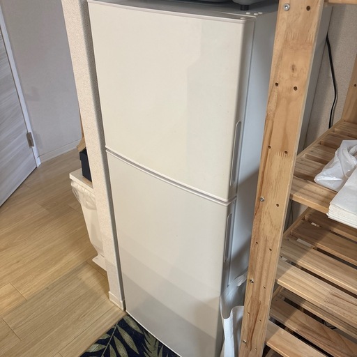 【美品】2ドア冷凍/冷蔵庫 138L