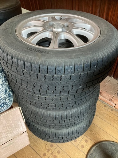 175/65r14 スタッドレスタイヤ