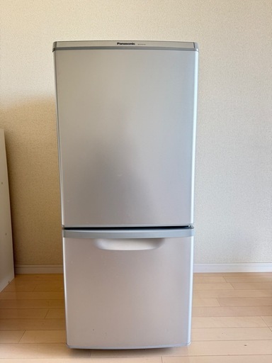 無料】Panasonic 冷蔵庫 138L（NR-B147W-S）お譲りします (山本哲也 