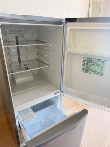 無料】Panasonic 冷蔵庫 138L（NR-B147W-S）お譲りします (山本哲也 