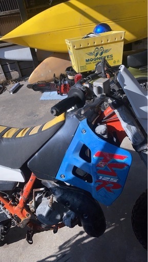 魅惑の2スト車　　　　スズキTS125R   レストアベース