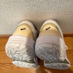 【アシックス】ハイカットスニーカーの画像