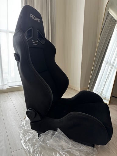 セミバケットシート  RECARO