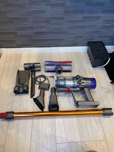 Dyson SV12 コードレス掃除機 動作OK 付属品あり※一部破損あり 格安