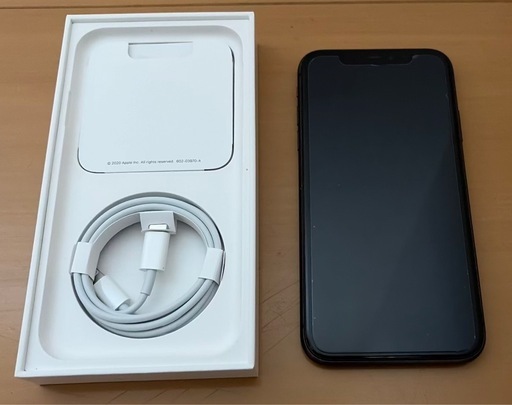 【美品】iPhone 11 Black 64GB SIMフリー MHDA3J/A ケース付き