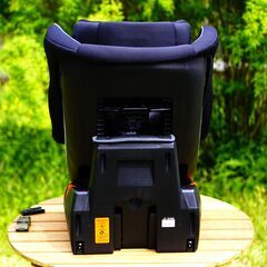 清掃済　西松屋　Mum's Carry マムズキャリー チャイルドシート　ターンレジェFIX B-900　ISOFIXの画像