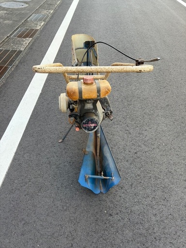 溝切り機