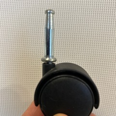 差し込み式黒いキャスター 4個セット車輪直径の画像