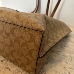 ★coach トートバック　シグネチャー　ブラウン系の画像