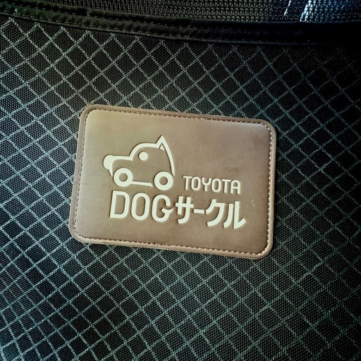 TOYOTA 犬　ドライブシート　ドライブボックス