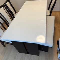 ダイニングテーブルセットの画像