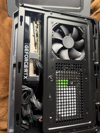ゲーミングPC Core i7-13700F RTX4060TI　　32GB