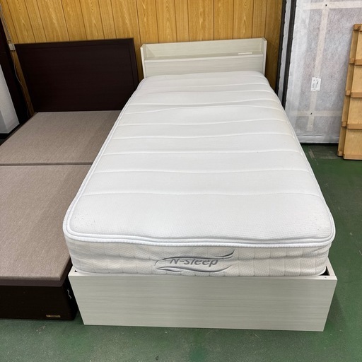 A2228?配達設置可?2点セットシングルベッドマットレス付き引き出しありベッド?