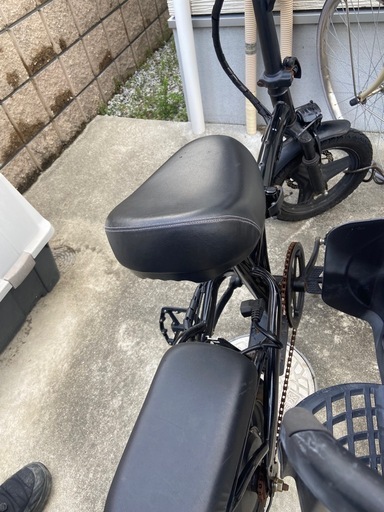 近場で　電動　黒　自転車　