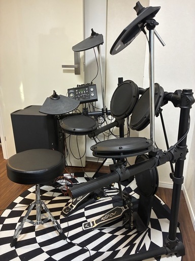 電子ドラムセット、スピーカー付き