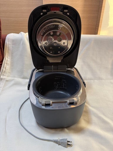パナソニック炊飯器(SR-MPB100) 2021年製