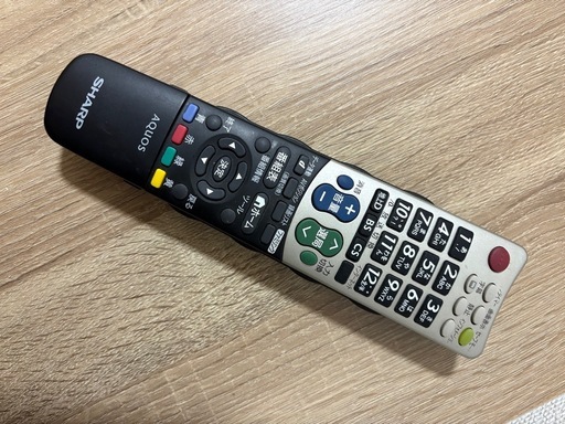 SHARP AQUOS 32型テレビ(テレビ台付) (まや) 新小岩のテレビ《液晶 
