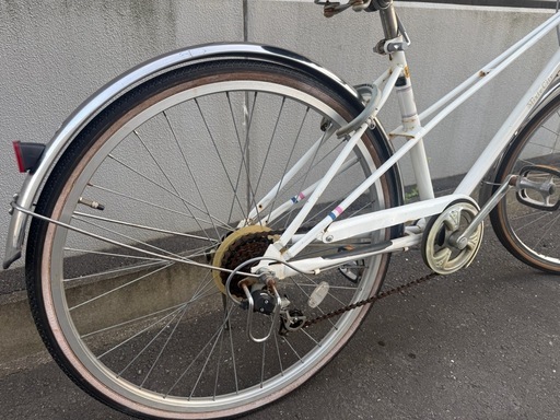 自転車シティサイクルギア付き (しましま) 葛西の自転車の中古あげます 