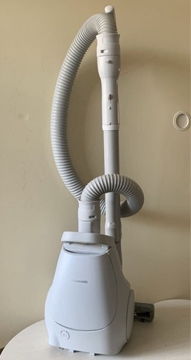 2023年日本製 Panasonic 紙パック式掃除機 MC-PJ230E4