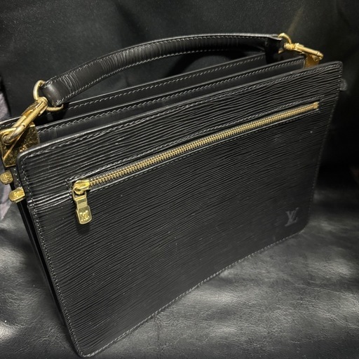 VUITTON セカンドバッグ