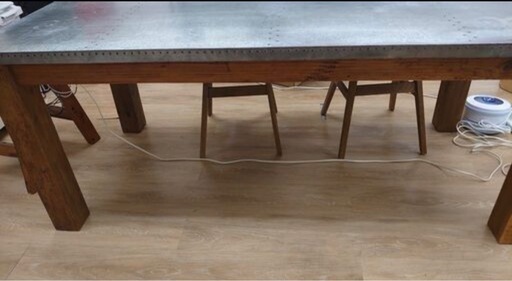 クラッシュゲート　ダイニングテーブル