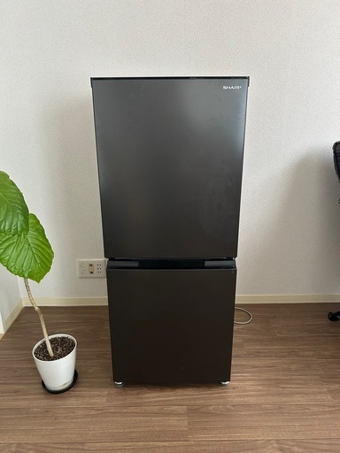 中古　SHARP 冷蔵庫 SJ-D15H-H 152L シャープ　一人暮らし