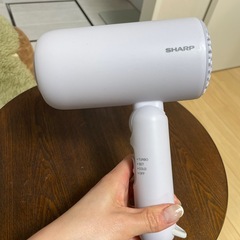 SHARP   ヘアドライヤーの画像