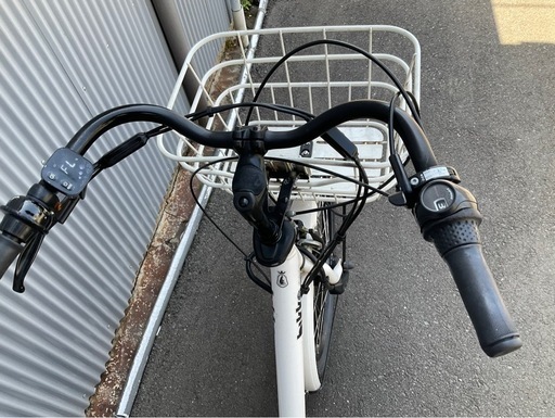 796  ブリヂストン最新機種電動アシスト自転車ビッケモブdd前24 .後20インチ